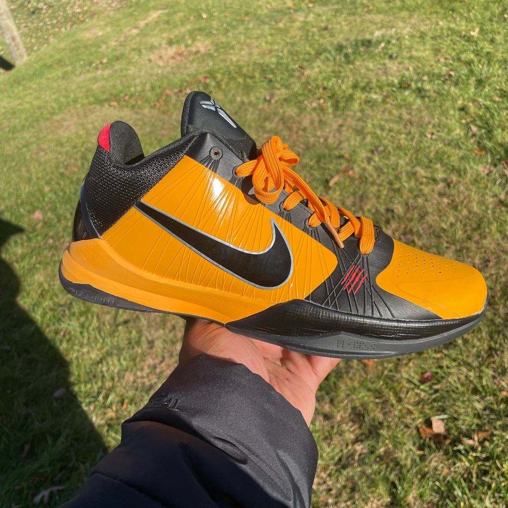 Nike Kobe 5 protro “BRUCE LEE” size 11 check description shoes look brand new